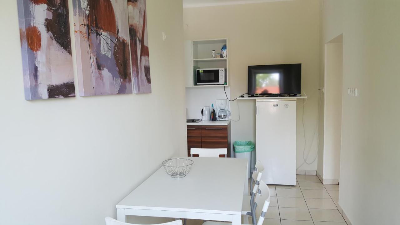 Doris Apartments Siofok Ngoại thất bức ảnh